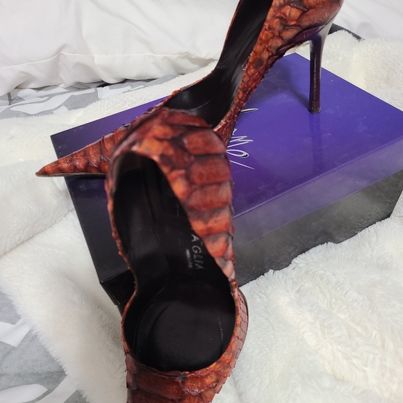 Super Sexy Stilettos - Picture 4 of 6